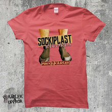 Lade das Bild in den Galerie-Viewer, Sockiplast Records T-shirt Punk &amp; Kärlek
