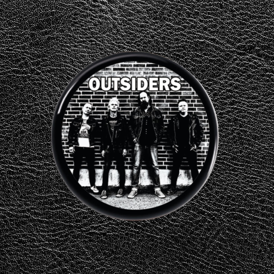 Outsiders - Pin/Badge - Band 32mm
